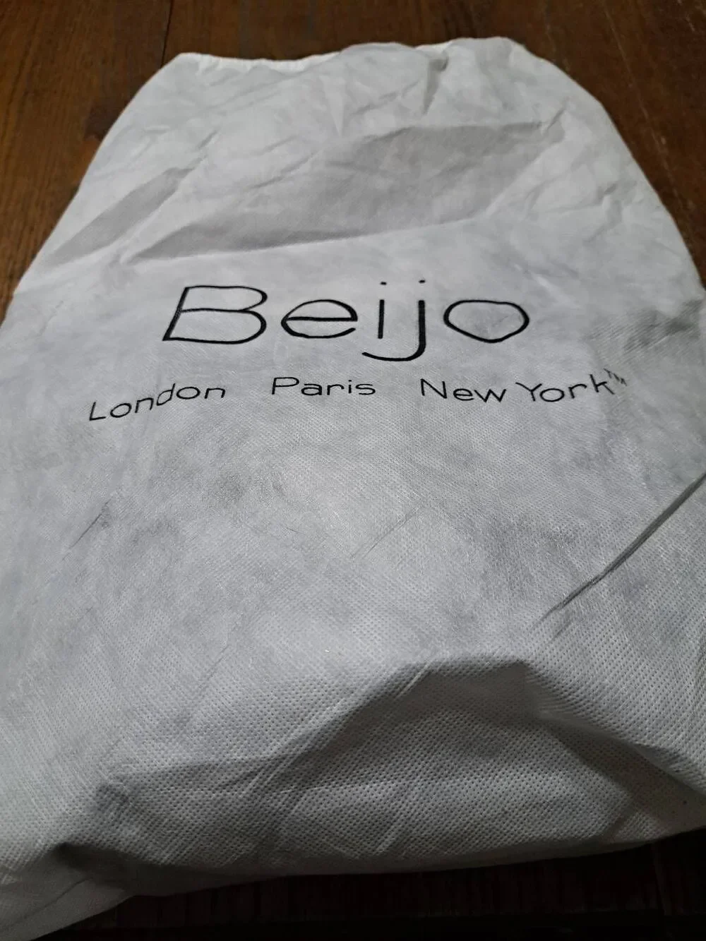 New Beijo 5644 Black Purse Handbag Shoulder Pocket Book Short Strap or Crossbody